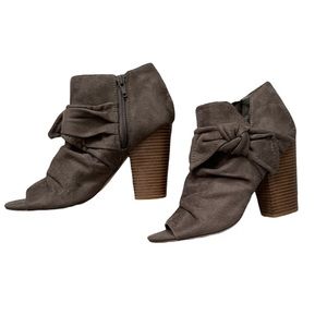 Indigo Blue Women’s Brown Open Toe Heels